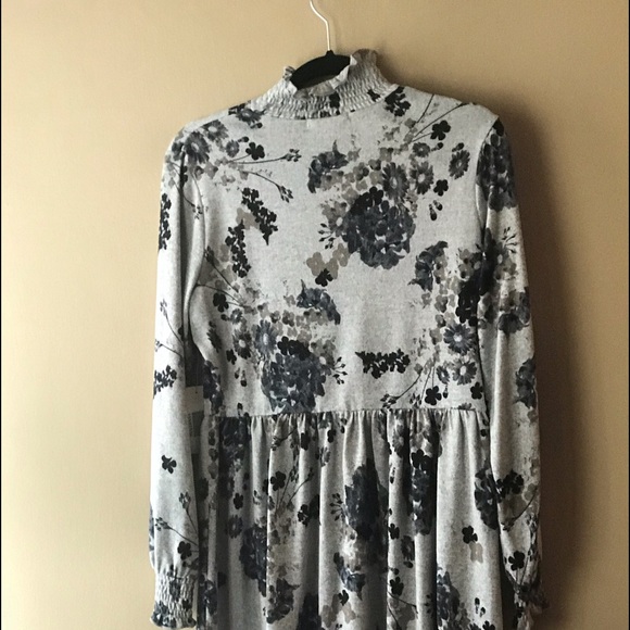 DRESS - Picture 2 of 5